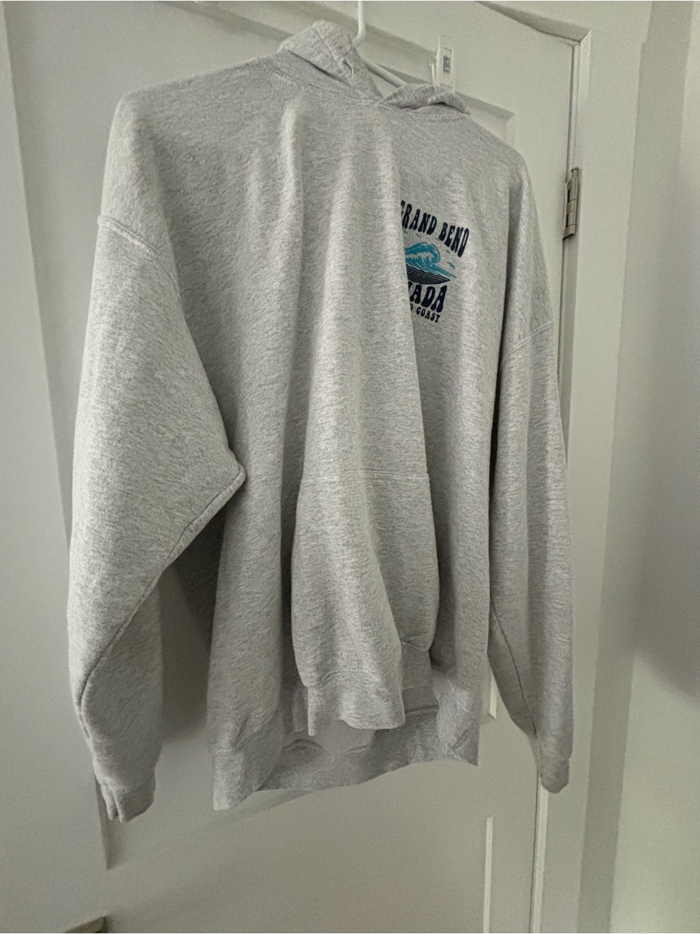 Gray Hooded Sweatshirt with Coastal Graphic